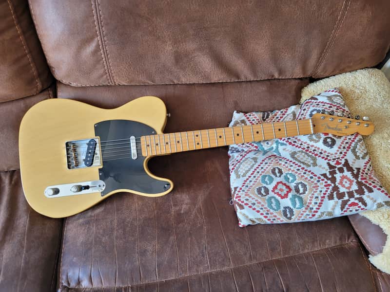 Fender Classic Player Baja Telecaster 2007 - 2018 - Blonde
