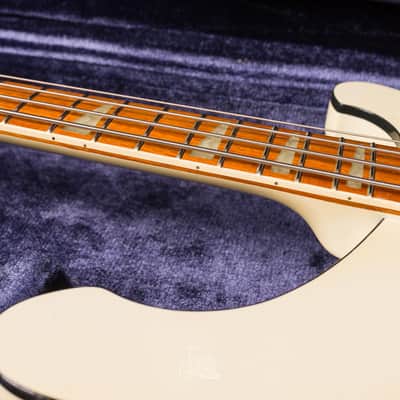 Rickenbacker 4001 '77 White #QG3048 Second hand image 12
