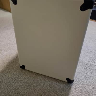 EVH 5150 III 30-Watt 1x12" Guitar Speaker Cabinet - Ivory image 5
