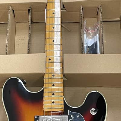Squier Starcaster 2026 - Sunburst image 3