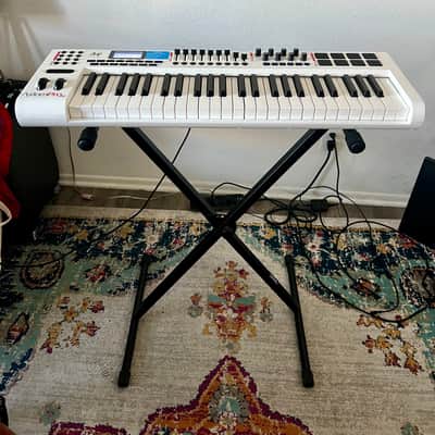 M-Audio Axiom Pro 49 Key USB MIDI Keyboard Controller 2010s - White image 2