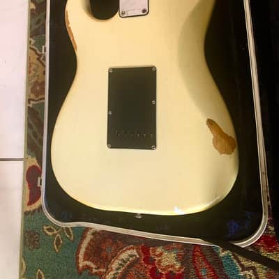 Vintage 1979 Fender 25th Anniversary Stratocaster in Original and Rare Pearl White Finish - All Original With a 4 Bolt Maple Neck and the Original Fender Embossed Logo Case image 8