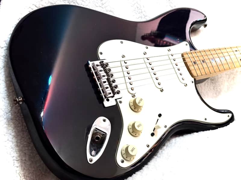 2000 Fender Standard Stratocaster, Black w/ Maple, MiM, Exceptional Condition! image 1