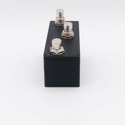 Morningstar MC6Pro Compact Side Aux Switch - MC6 Pro Compact SideAux3 image 3
