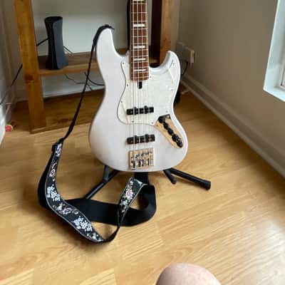 Sire Marcus Miller V8 Bass, Roasted Maple Fretboard, White Blonde image 2