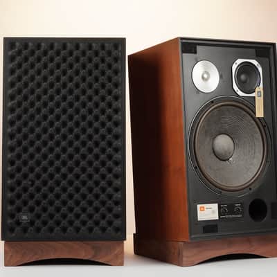 JBL L300 Summit Exceptional Condition Free Shipping to Continental