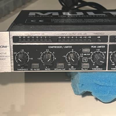 Behringer Multicom Pro MDX4400 4-Channel Audio Interactive Dynamics Processor with IEC power cable and rack mount bolts & washers image 2