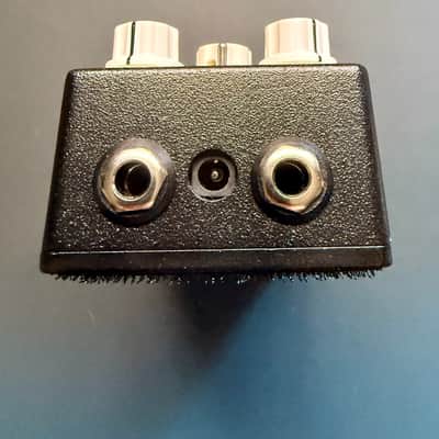 EarthQuaker Devices Plumes Small Signal Shredder Black and Bone Variant image 4