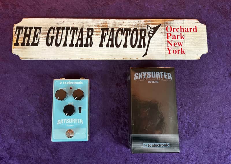 TC Electronic Skysurfer Reverb Pedal w/ Box image 1