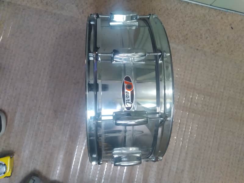 1960s pearl 14" snare drum  60s oval badge 10 lug image 1