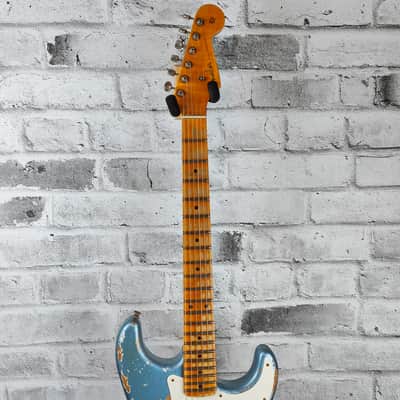 Fender Custom Shop Limited Edition Red Hot Strat Super Heavy Relic, Maple Fingerboard, Super Faded Aged Lake Placid Blue image 4