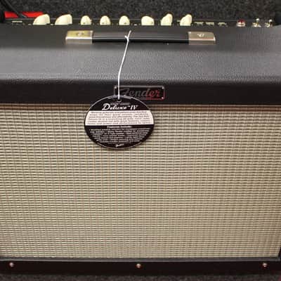 Fender Hot Rod Deluxe IV 40 watt Tube Guitar Amplifier w/Cover & Footswitch image 1