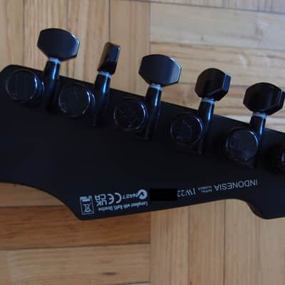 ESP LTD Phoenix Black Metal 2022 - Black Satin image 10