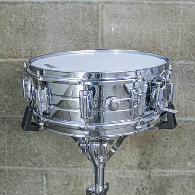 Pearl 80s Chrome Over Steel 10 Lug Snare Drum image 2