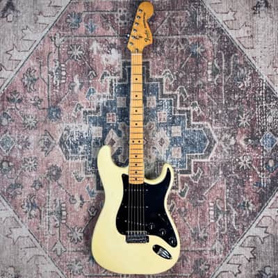 1980 Fender Stratocaster Vintage White / Black Pickguard & Pickups W/ Original Hardshell Case! image 5