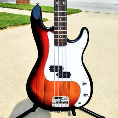 🎸Unmarked P Style Electric Bass Guitar +Rosewood Fretboard +Soft Case/Gig Bag +Strap +Cable +Pick!🎸 image 3