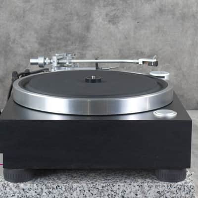 YAMAHA GT-2000 Direct Drive Turntable in Very Good Condition image 11