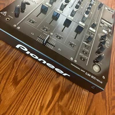 Pioneer DJM-900NXS Nexus 4-Channel DJ Mixer with Effects 2010s - Black image 4