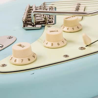 Vintage V6MRLB Icon Distressed Laguna Blue image 6
