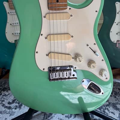 Fender Stratocaster Plus Maple Fretboard 1988 Surf Green E4 Serial Number image 3