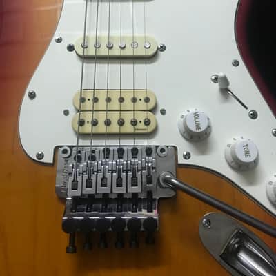 Fender Richie Sambora Signature Cherry Sunburst Japan //// free   many stuffs image 2