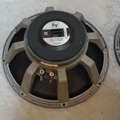 Pair of USA Electro-Voice EV DL15ST 1x15 speakers (sequential
