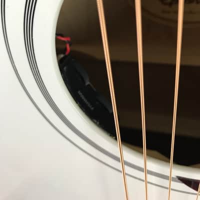 Epiphone Limited Edition Dove Pro Acoustic Electric Guitar – Alpine White image 4