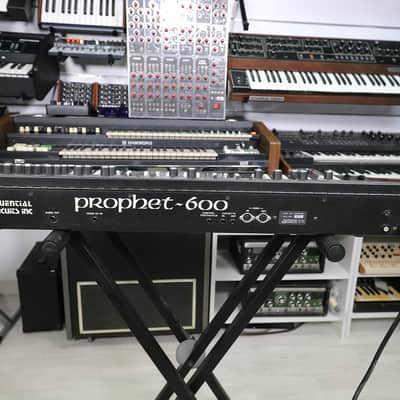 Sequential Prophet 600 custom 'Black Prophet' image 9
