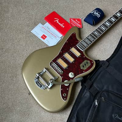 Fender Gold Foil Jazzmaster 2023 - Shoreline Gold image 1