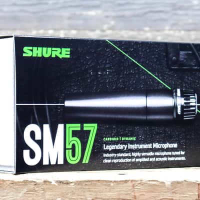 Shure SM57 Legendary Unidirectional Cardioid Dynamic Pro Instrument Microphone image 4