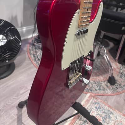 Fender American Professional Telecaster with Maple Fretboard 2017 - 2019 - Candy Apple Red image 8