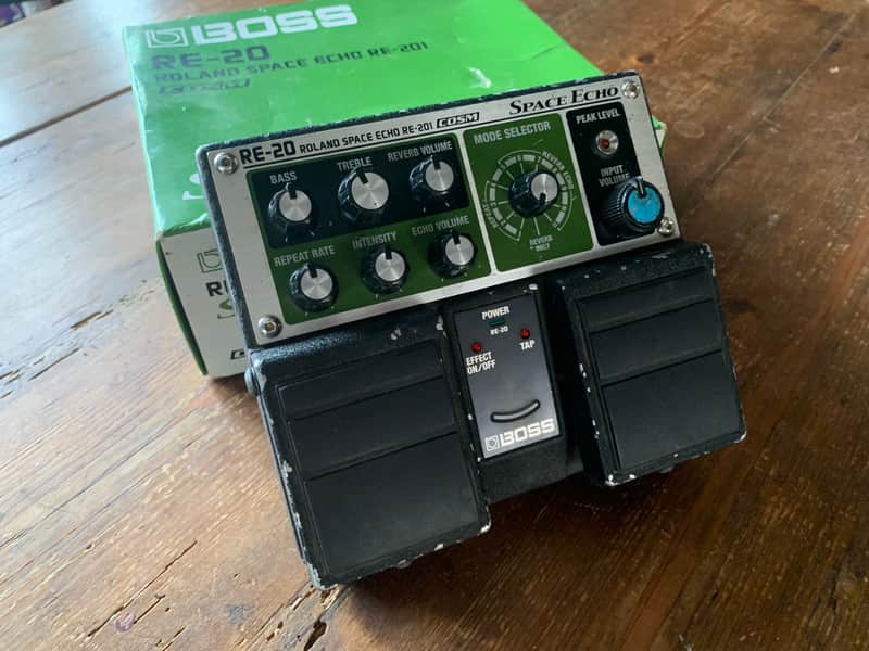 Boss RE-20 Space Echo
