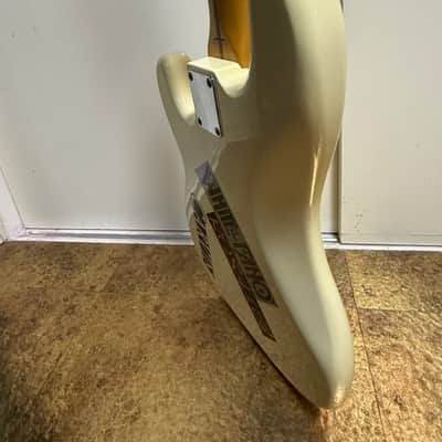Fender PB70-70M - Alpine White japan made precision bass image 16