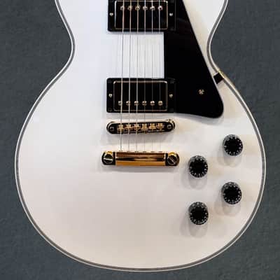 Gibson Custom Shop Les Paul Custom w/Ebony Fingerboard Gloss - Alpine White image 2