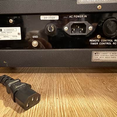 TEAC A-2300SX 1/4" 4-Track Reel to Reel Tape Recorder 1970s - Silver image 8
