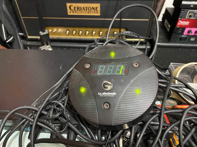 TC Electronic G Minor MIDI Footswitch+Adapter+Cables image 1