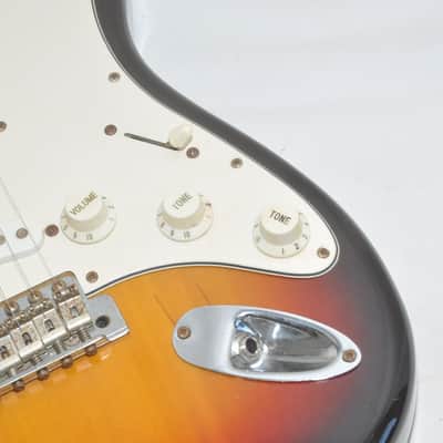 Fender Japan ST62(3TS)'62 Stratocaster 3-Tone S electric Guitar Ref No 7181 image 4