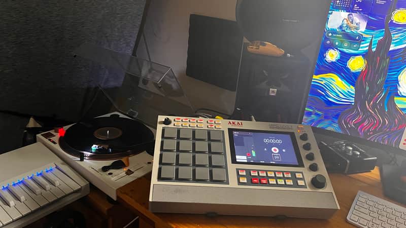 Akai MPC Live II Standalone Sampler / Sequencer Retro Edition | Reverb