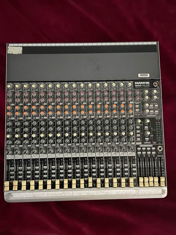 Mackie 1604-VLZ3 16-Channel Mic / Line Mixer | Reverb