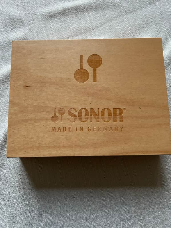 Sonor SQ2 Welcome Kit Wood Box with Gold Drum Key, Lanyard Keyholder and 8GB USB Drive image 1