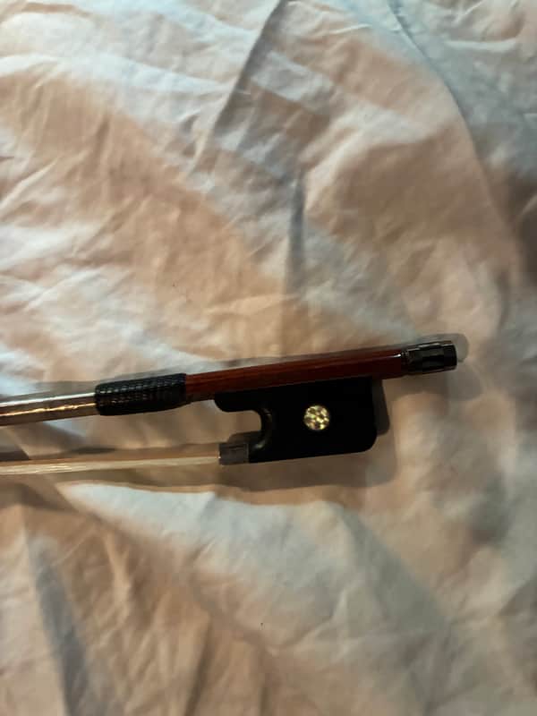 JonPaul Carrera frog on a jonpaul fusion Cello Bow, 4/4