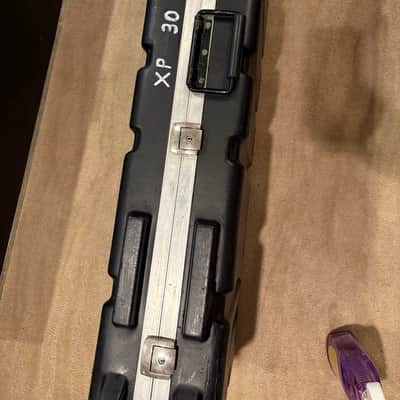 Roland XP-30 61-Key 64-Voice Expandable Synthesizer 1999- with SKB Hard Road Case image 5