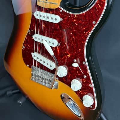 Fender Deluxe Roadhouse Stratocaster Electric Guitar Brown Sunburst w/ Gig Bag image 7