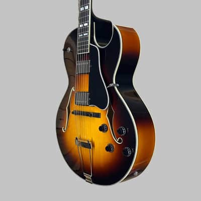 Eastman AR372CE-SB Hollowbody Archtop with Ebony Fretboard 2025 - Sunburst, 6.2 lbs image 2