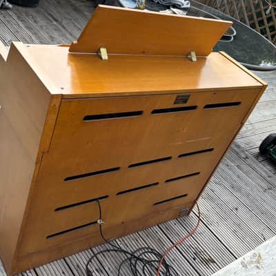 Hammond L-100 Series Organ 1961 - 1972 - Natural image 6