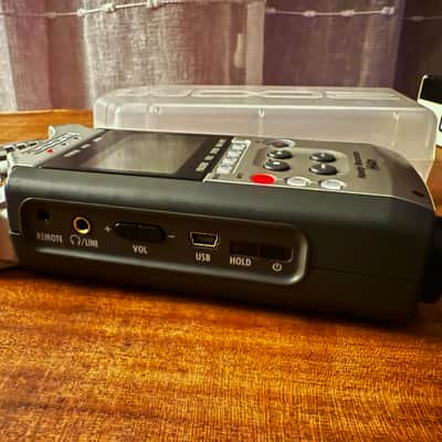 Zoom H4n 2000s + RC4 Remote Controller image 3