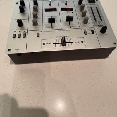 Pioneer DJM 300 1999 - Silver image 10