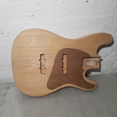 CUSTOM SWAMP ASH BASS BODY image 2