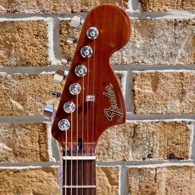 Fender Tom DeLonge Starcaster Rosewood Fingerboard Chrome Hardware Satin Surf Green image 3