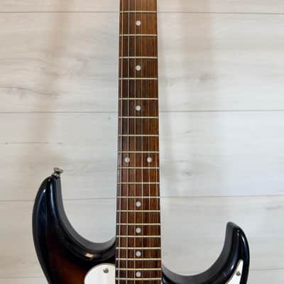 AXL S-Type Strat-Style Electric Guitar – 3-Tone Sunburst image 4